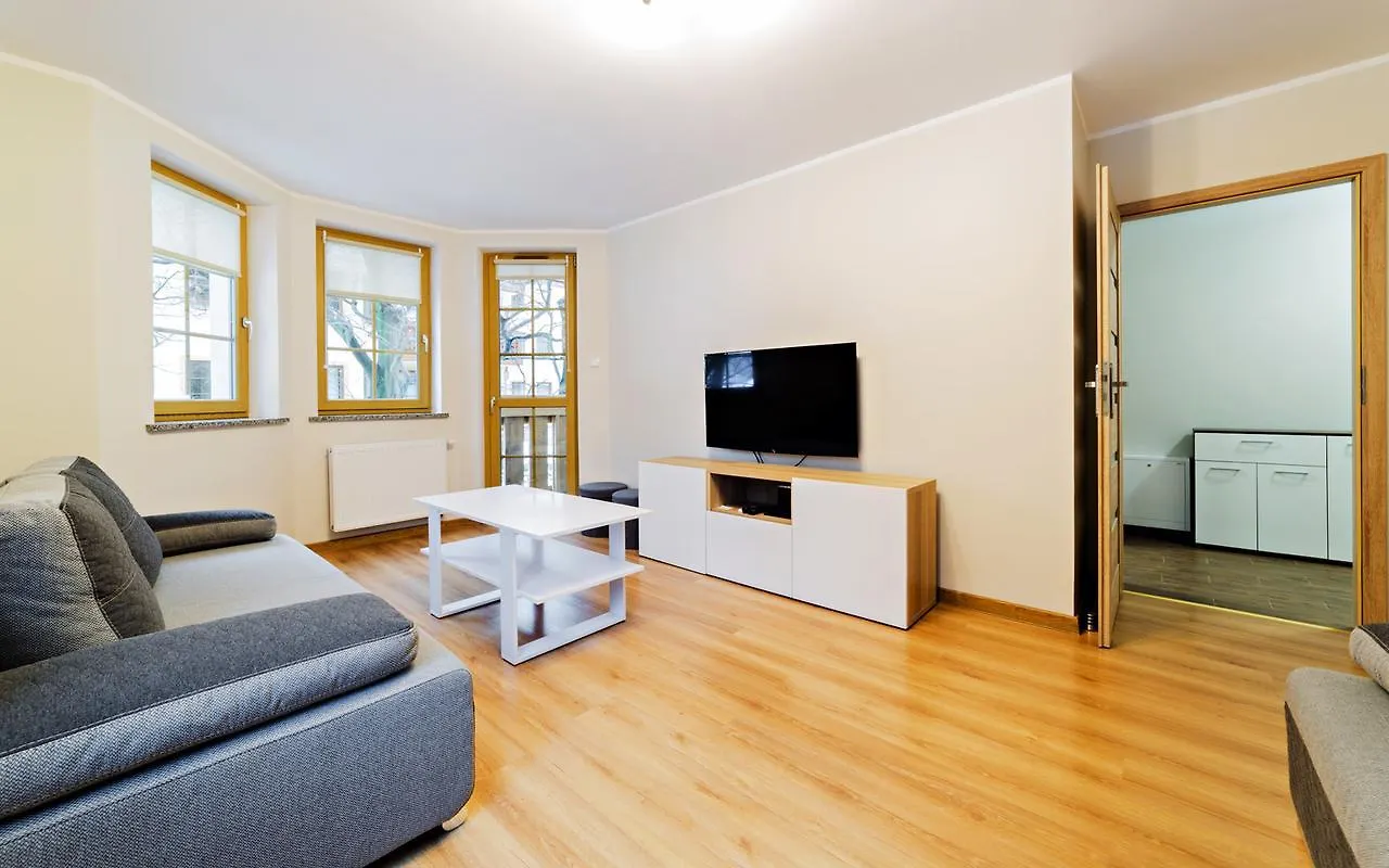 Apartament EverySky Szklarska Poreba - Os Podgorze 1D 0*,  Polska